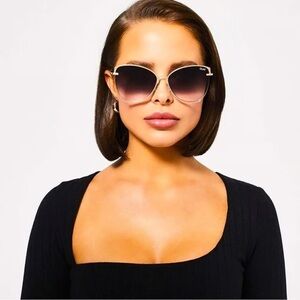 Quay Dusk to Dawn Cat Eye Sunglasses